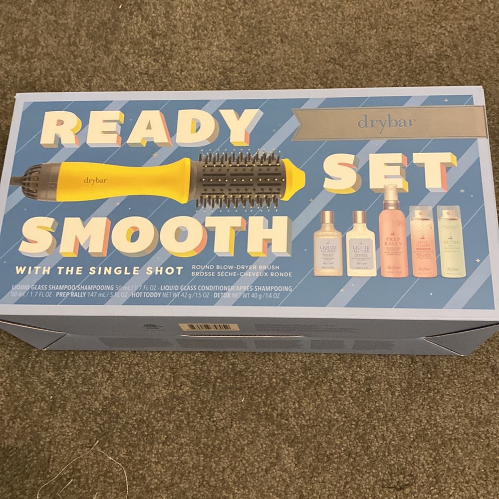 Dry bar Round blow-dryer Brush- never used